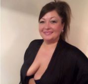 Busty Milf Mona in HACKNEY 07448523966