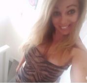 Come and have fun with a mature girl