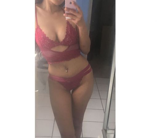 Lucy is a sexy thai masseuse with gentle soft hands