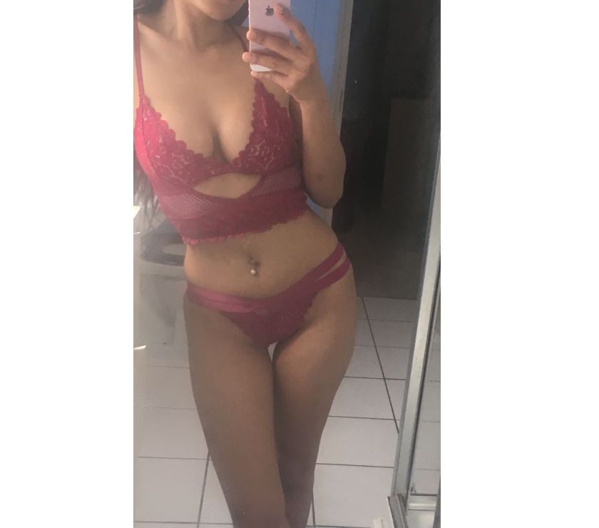 Lucy is a sexy thai masseuse with gentle soft hands